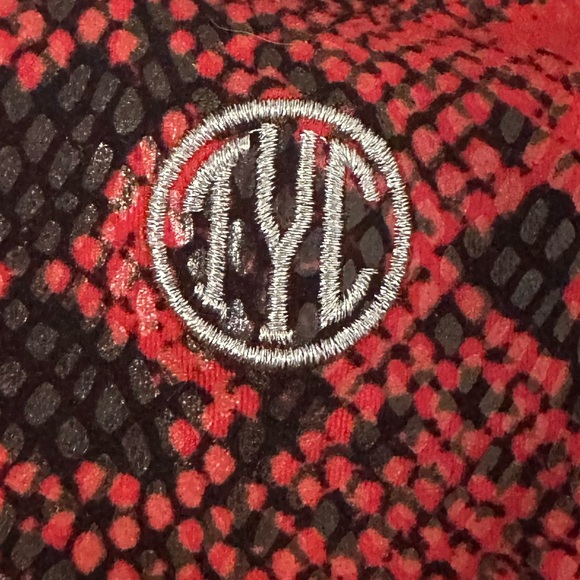 TIL You Collapse size M Red snake print leggings scrunched butt - Picture 3 of 4